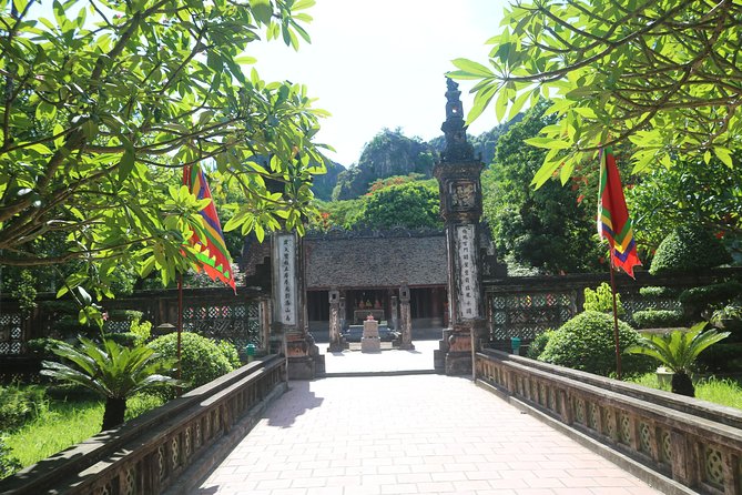Luxury Limousine Small Group Tour to Tam Coc, Mua Cave, and Bich Dong - Key Attractions