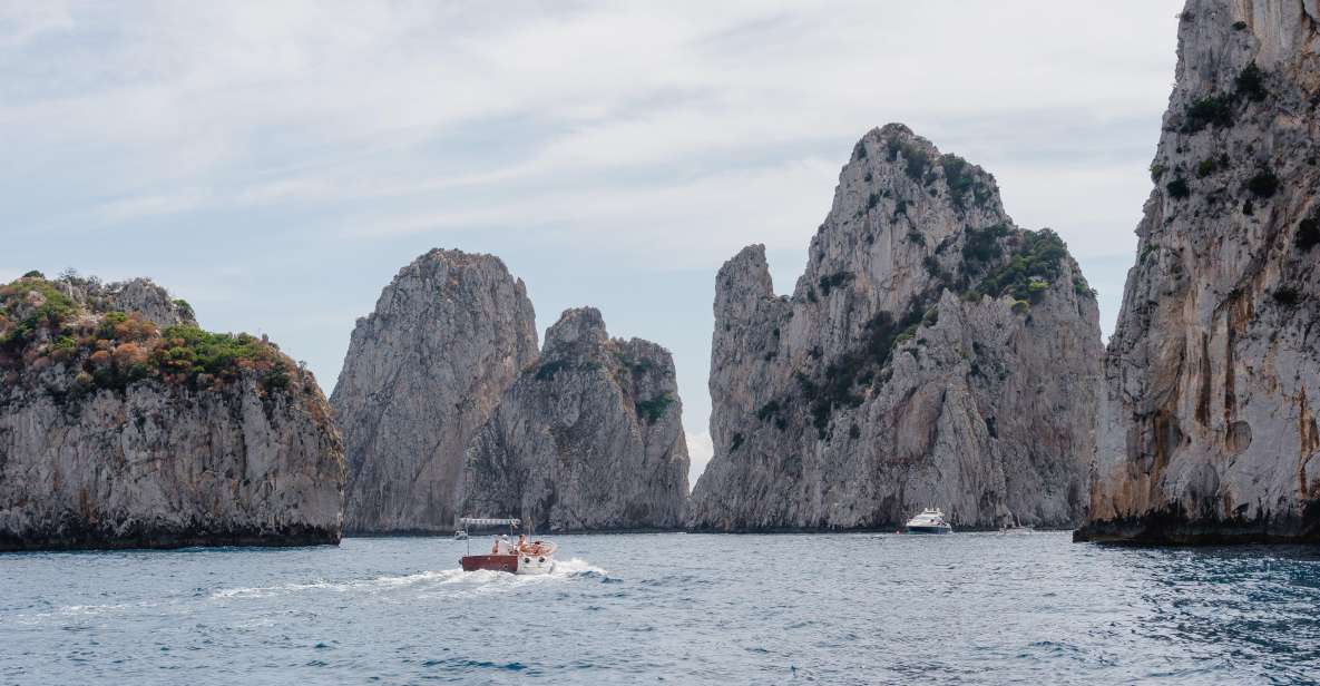 Luxury Trip Between Pompeii and Capri Island - Reservation Information