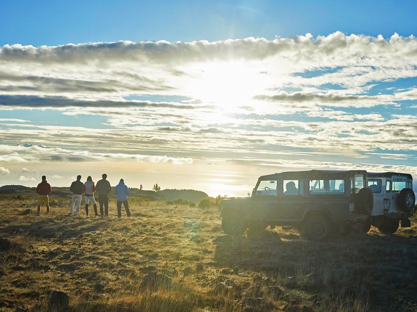 Madeira: Pico Arieiro Sunrise Private Jeep Tour - Booking Information