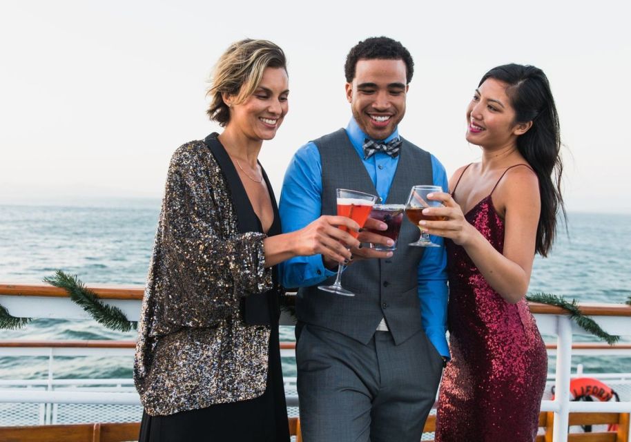 Marina Del Rey: Christmas Day Buffet Brunch or Dinner Cruise - Brunch or Dinner Buffet Options