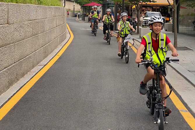 Market Food Tour & Evening E-bike Ride in Seoul - Tour Details and Timing