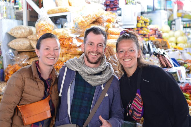 Market Tour & Traditional Peruvian Cooking Class in Cusco - Market Exploration