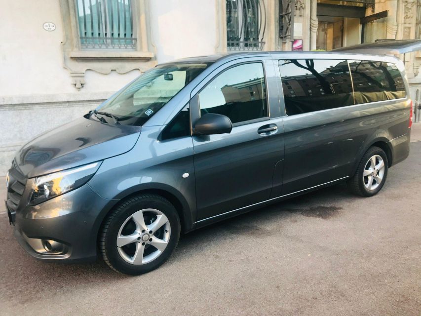 Milan LINATE Airport Transfer VIP Service MINIVAN V CLASS MB - Vehicle Amenities