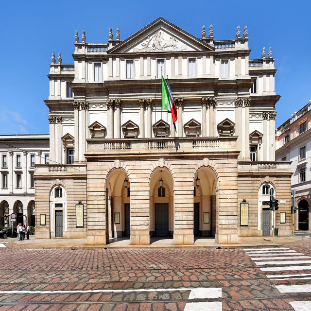 Milan: Old Town and Top Attractions Private Tour by Car - Activity Description