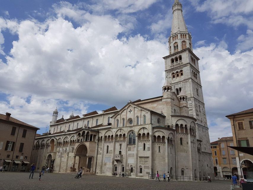 Modena Private Guided Walking Tour - Song of the Watchmen