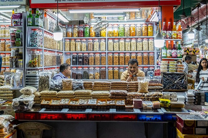 Mumbai Markets and Temples Tour - Colorful Crawford Market