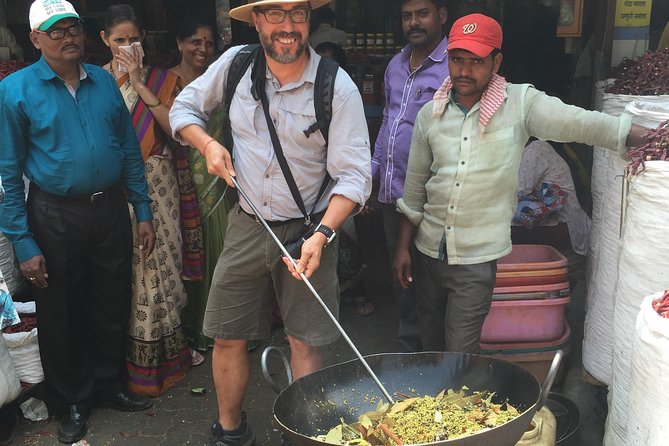 Mumbai Spice Markets and Bazaars Tour With Guide and Transport - Pickup Details