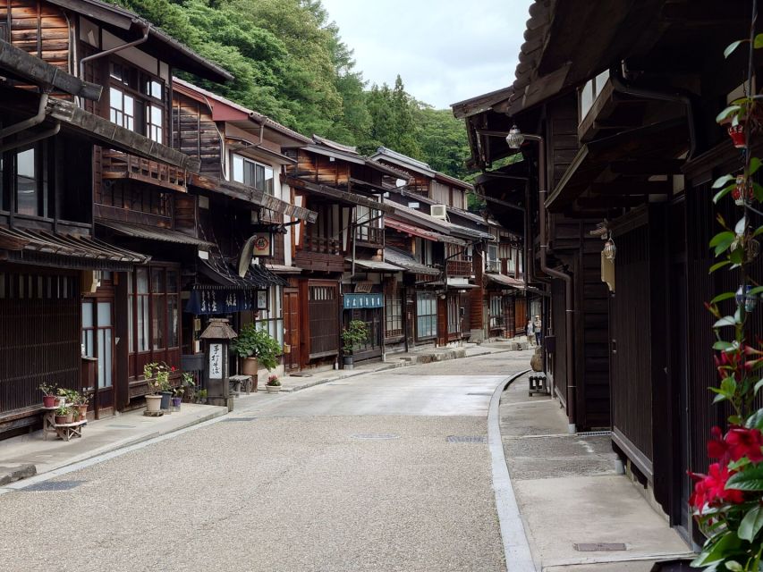 Nagano/Matsumoto: Matsumoto Castle and Narai-juku Day Trip - Tour Highlights