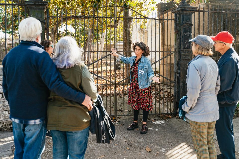 New Orleans: Garden District Guided Walking Tour - Above-Ground Cemetery Exploration