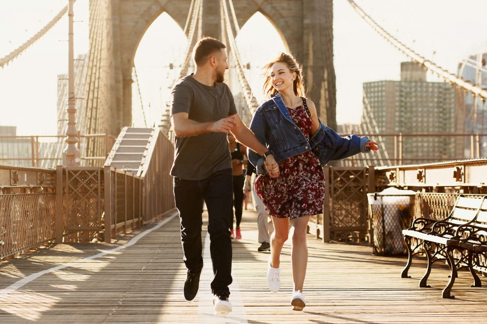 New York: Professional Photoshoot at Brooklyn Bridge - Language and Accessibility