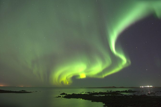 Northern Lights Cruise From Downtown Reykjavik - Inclusions and What to Expect