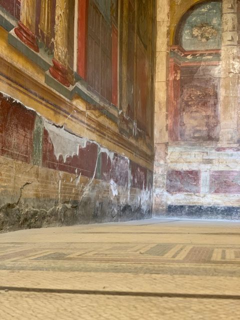 Oplontis Villa: Private Guided Tour With Your Archaeologist - Artistic Wonders of Oplontis