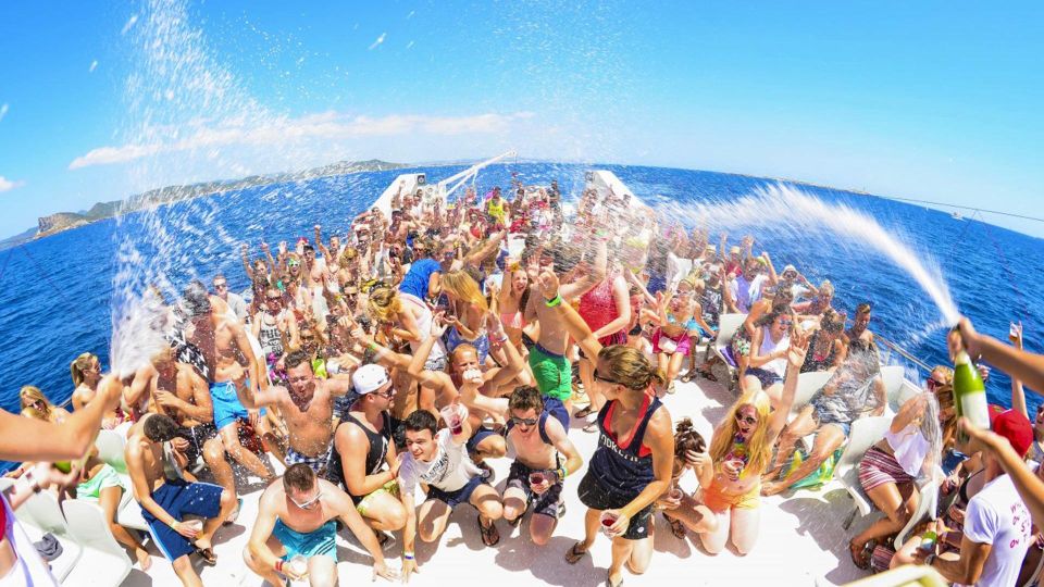 Party Boat / Catamaran Party in Punta Cana - Pricing and Booking