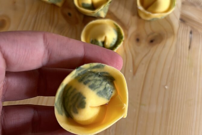Pasta Class With Truffle and Cocktails or Wine Pairing - Location and Accessibility