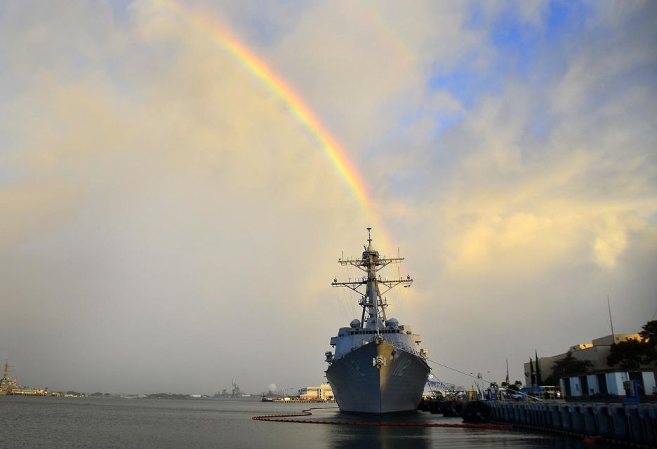 Pearl Harbor: USS Arizona Memorial & Battleship Missouri - Pearl Harbor Visitor Center