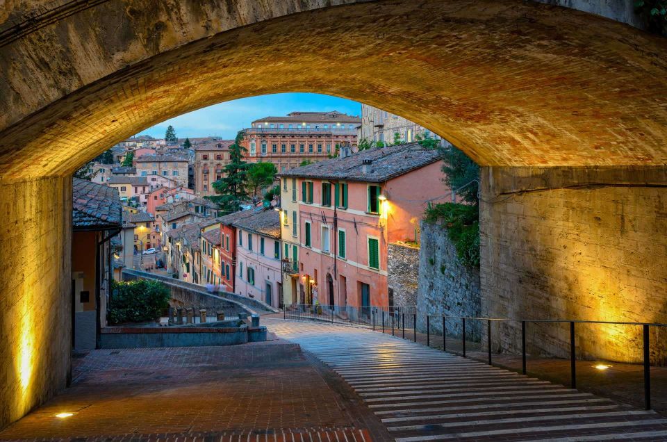 Perugia: City Highlights Private Walking Tour - Key Attractions