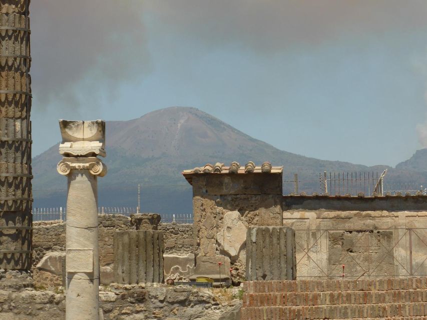 Pompeii and Herculaneum 8 Hour Private Tour From Sorrento - Exploring Pompeiis Ruins