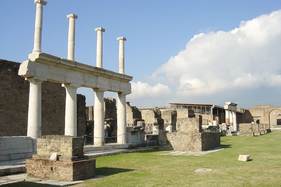 Pompeii and Vesuvius Full-Day Tour From Amalfi Coast - Pickup and Dropoff