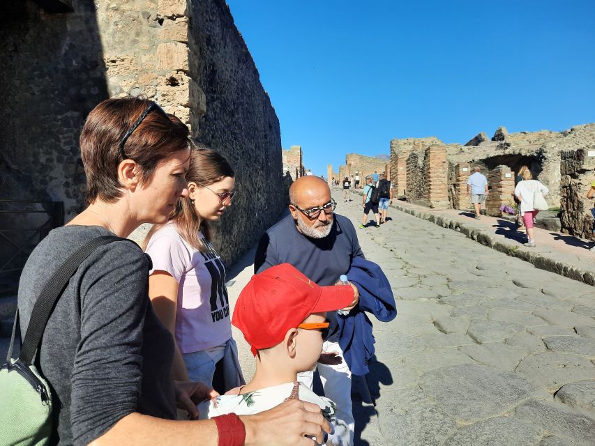 Pompeii Private Tour for Kids and Their Families - Highlights of the Experience