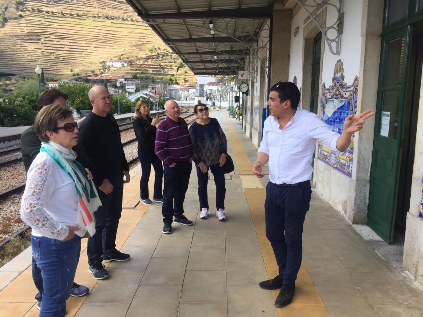 Porto: Douro Valley Day Trip With Wine Tasting and Lunch - Winery Tour and Wine Tasting