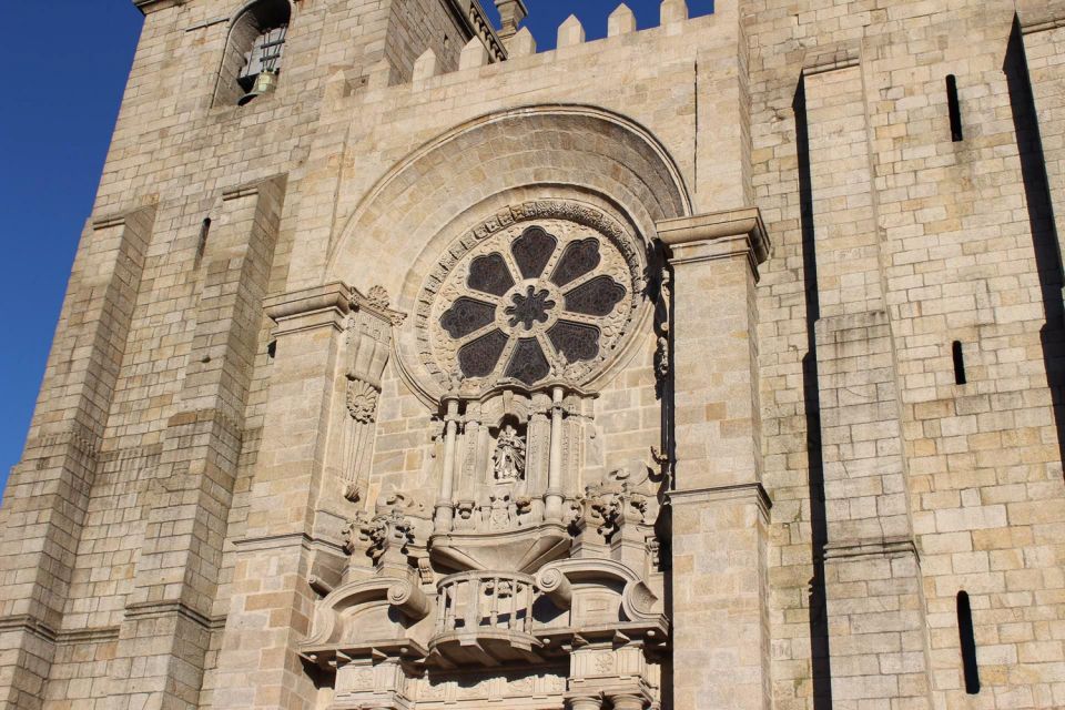 Porto: Guided Walking Tour and Lello Bookshop - Tour Itinerary