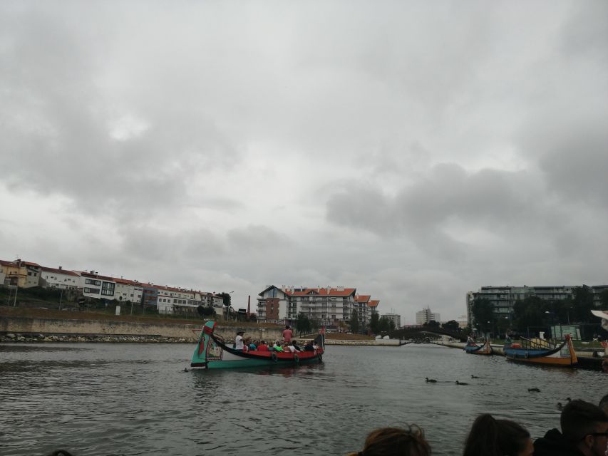 Porto / Lisbon Transfer With Aveiro, Nazaré & Óbidos - Exploring the Charming City of Aveiro