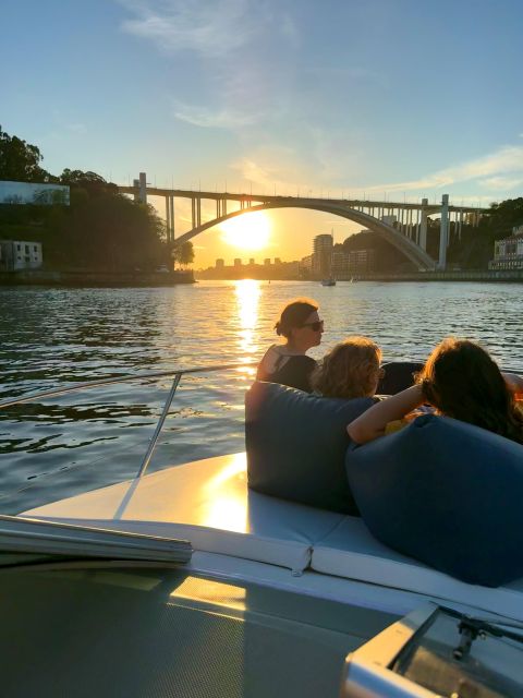 Porto PRIVATE Boat Tour: 6 Bridges, River Mouth & SUNSET - Inclusions