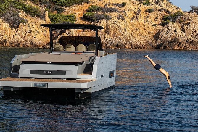Private 5-Hour Cruise on Brand-New Luxury Yacht in Mykonos (For You) - Exploring the Uninhabited Island