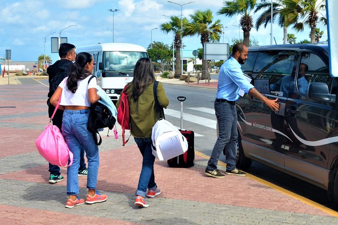 Private Airport Transfers in Aruba - Included Services and Amenities