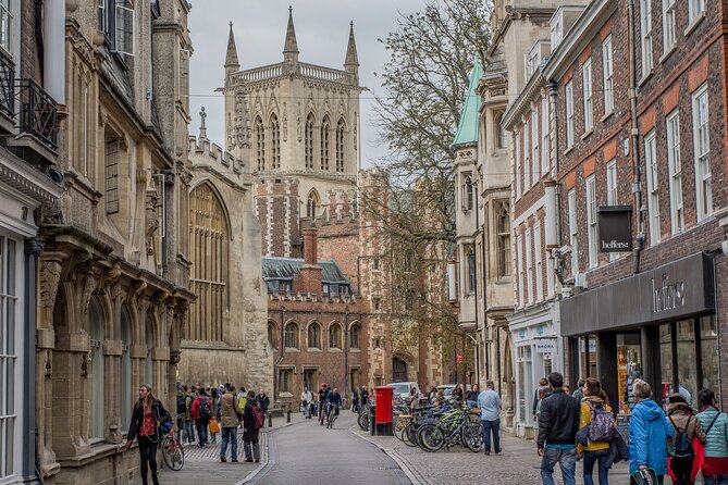 Private | Alumni-Led Cambridge Uni Tour W/Opt Kings College Entry - Meeting Point