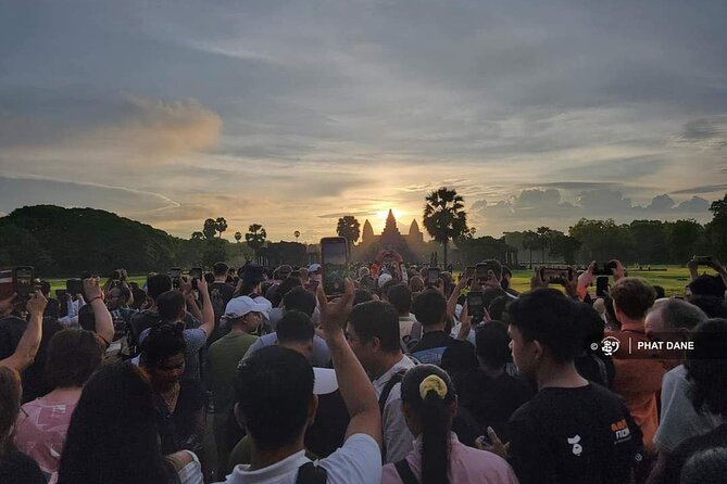 Private Angkor Sunrise Guided Tour - Inclusions
