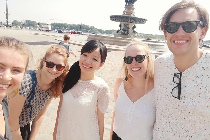 Private - Best of Bordeaux Walking Tour + Glass of Bordeaux Wine - Highlights of the Walking Tour