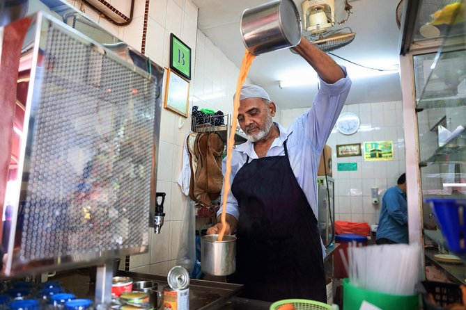 Private Cultural and Historical Singapore Food Tour With Local Hawker Centre - Inclusions