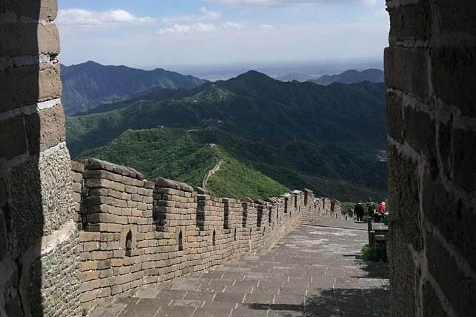 Private Half-Day Mutianyu Great Wall Tour Including Round Way Cable Car or Toboggan - Inclusions and Exclusions