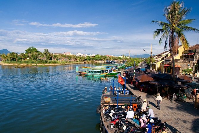 Private Hoi An Bike, Thu Bon River Cruise & Dinner Experience - Tra Que Vegetable Village