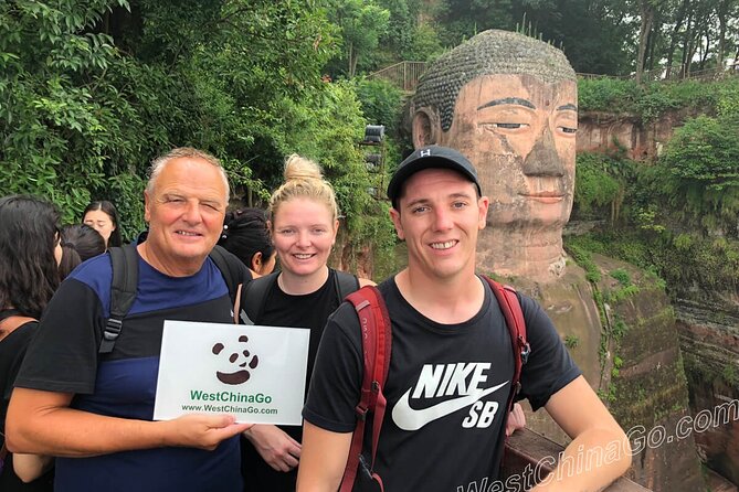 Private Leshan Giant Buddha and Local Food Tasting Trip - Highlights of Leshan Giant Buddha