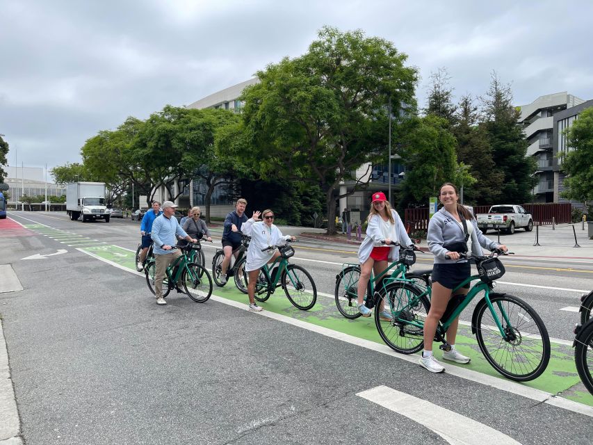 Private Santa Monica and Venice Beach Bike Tour - Exploring Santa Monica Pier