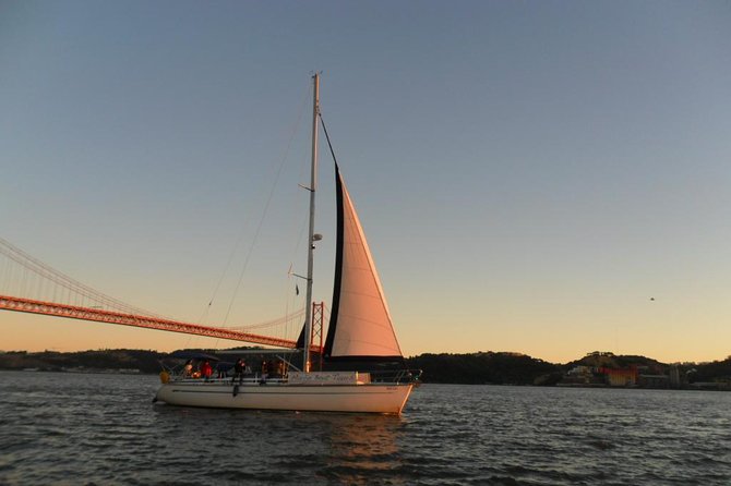 Private Sunset Sailing Tour in Lisbon With Welcome Drink - Included in the Tour