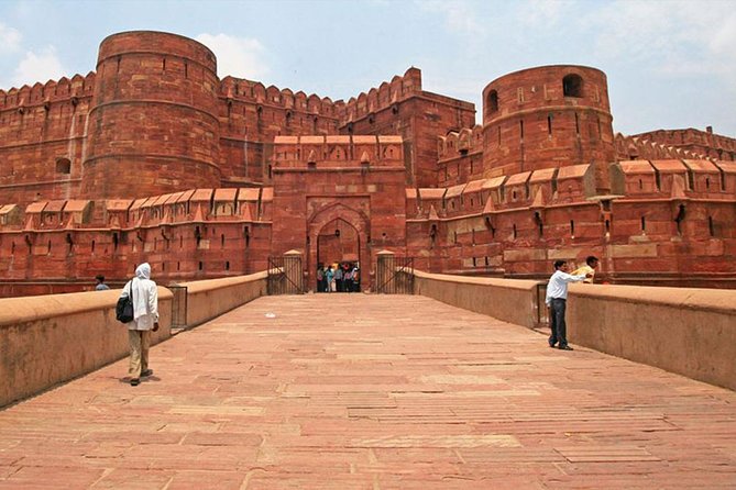 Private Tour to Agra With Taj Mahal & Agra Fort by Car - Exploring Agra Fort