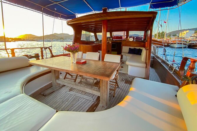 Private VIP Gulet Boat Tour With Lunch in Bodrum For 6 Hour - Meeting and Pickup