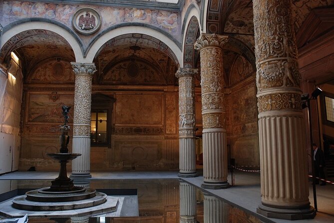 PRIVATE Walking Tour Around Medici Family - Tour Inclusions