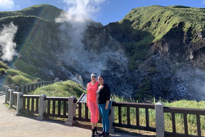 Private Yangmingshan Volcano Tour - Highlights of the Tour