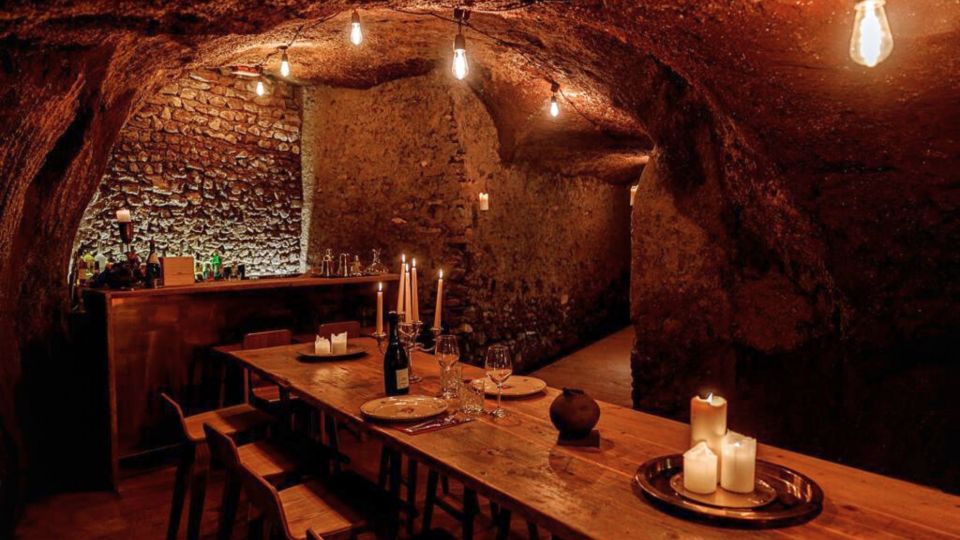 Rome: Candlelight Wine Tasting in Ancient Roman Cave - Delectable Wine and Dishes