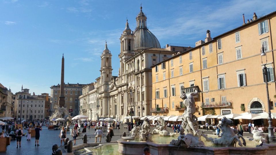 Rome Wheelchair Tour: Accessible Squares and Fountains - Iconic via Del Corso