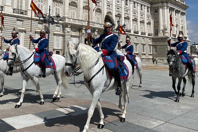 Royal Palace Madrid Small Group Tour With Skip the Line Ticket - Tour Duration and Start Time