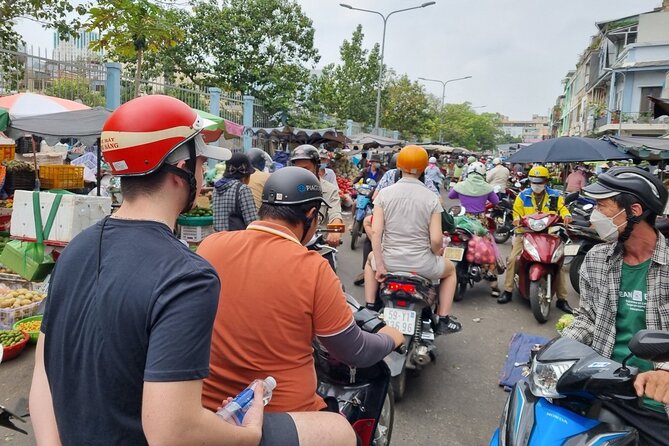 Saigon Private/Small-Group Walking Food Tour With 13 Tastings - Included Experiences