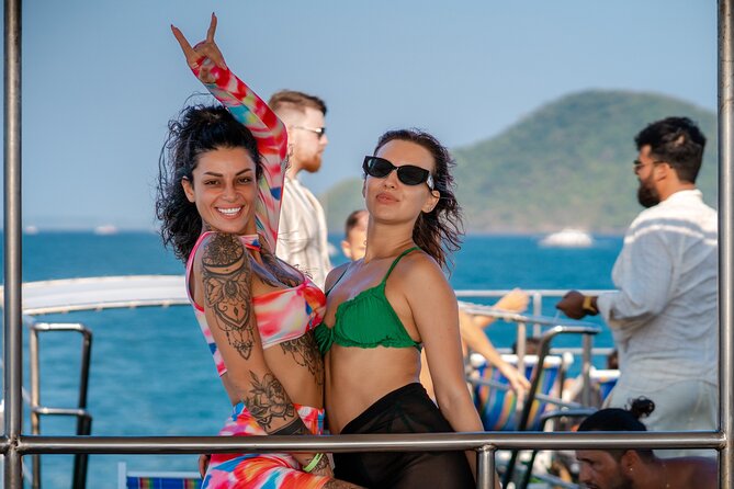 Sailaway Boat Party Phuket - Free-flow Cocktails and Mixed Drinks