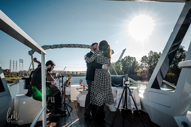Sailing Trip on an Exclusive Yacht With Tasting Menu and Drinks - Tasting Menu and Drinks