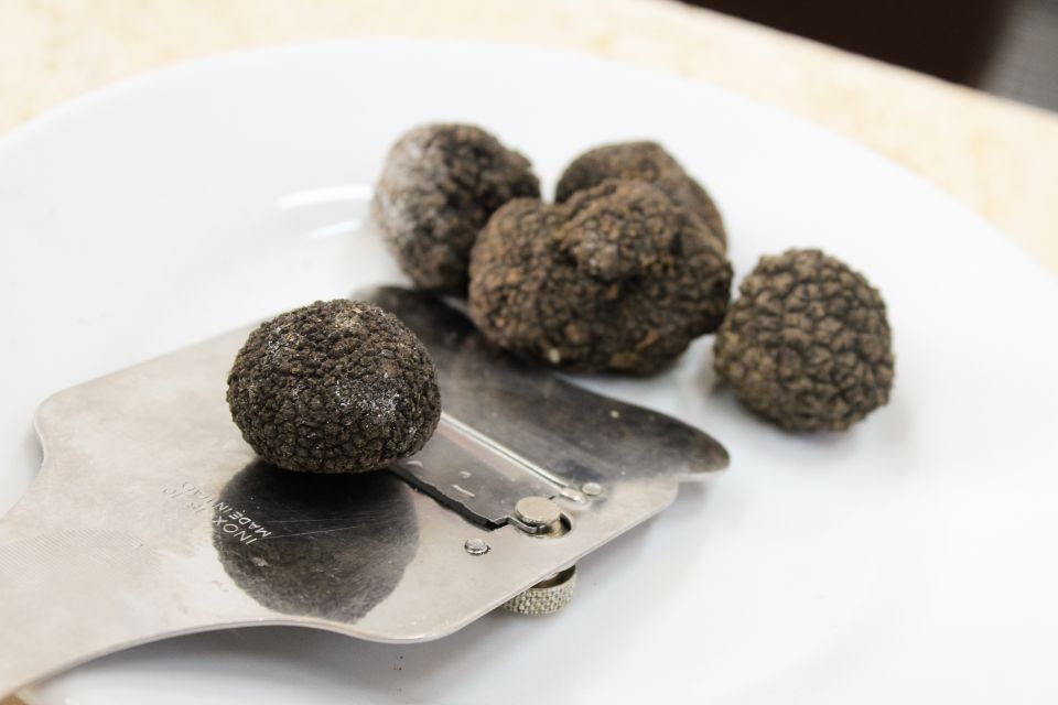 San Gimignano: Truffle Cooking Class With Wine Tasting - Cooking Class Highlights