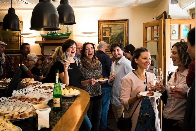 San Sebastian Evening Pintxo Tour With Wine - Meeting Point and Start Time